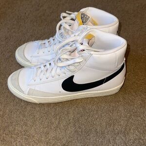 Lightly used Nike Blazer Mid 77